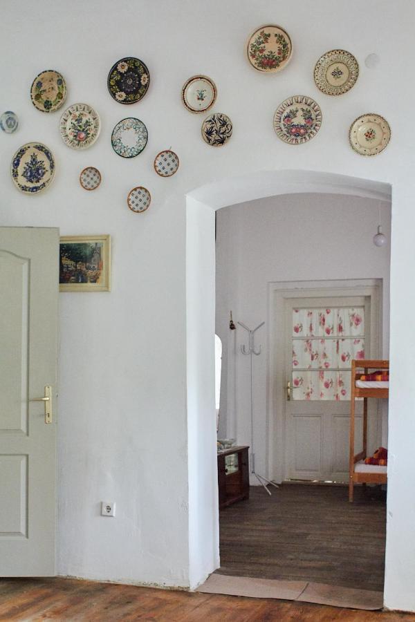 Gasthaus Vadrozsa Vendeghaz Rácalmás Exterior foto